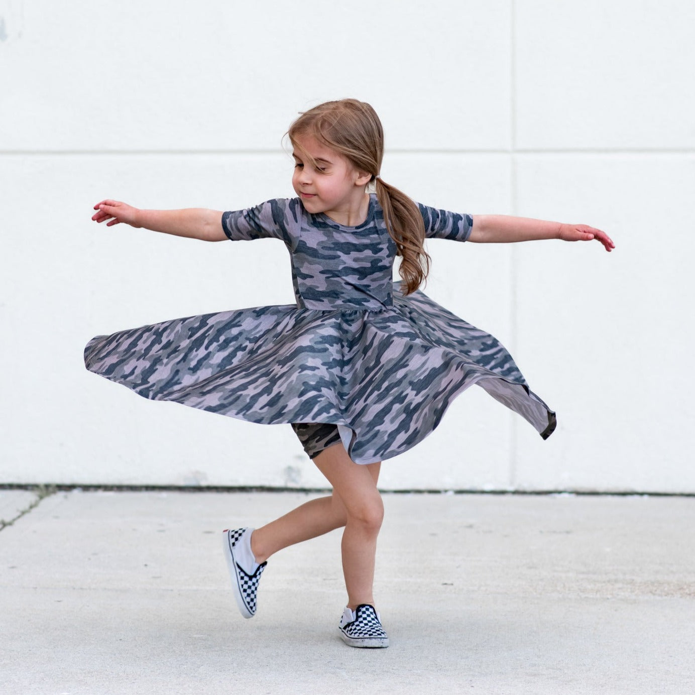 Weathered Camo Mid Sleeve Twirl Dress 6/7 Weathered Camo Mid Sleeve Twirl Dress 6/7
