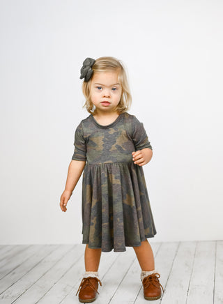 MID SLEEVE TWIRL DRESS - Weathered Camo